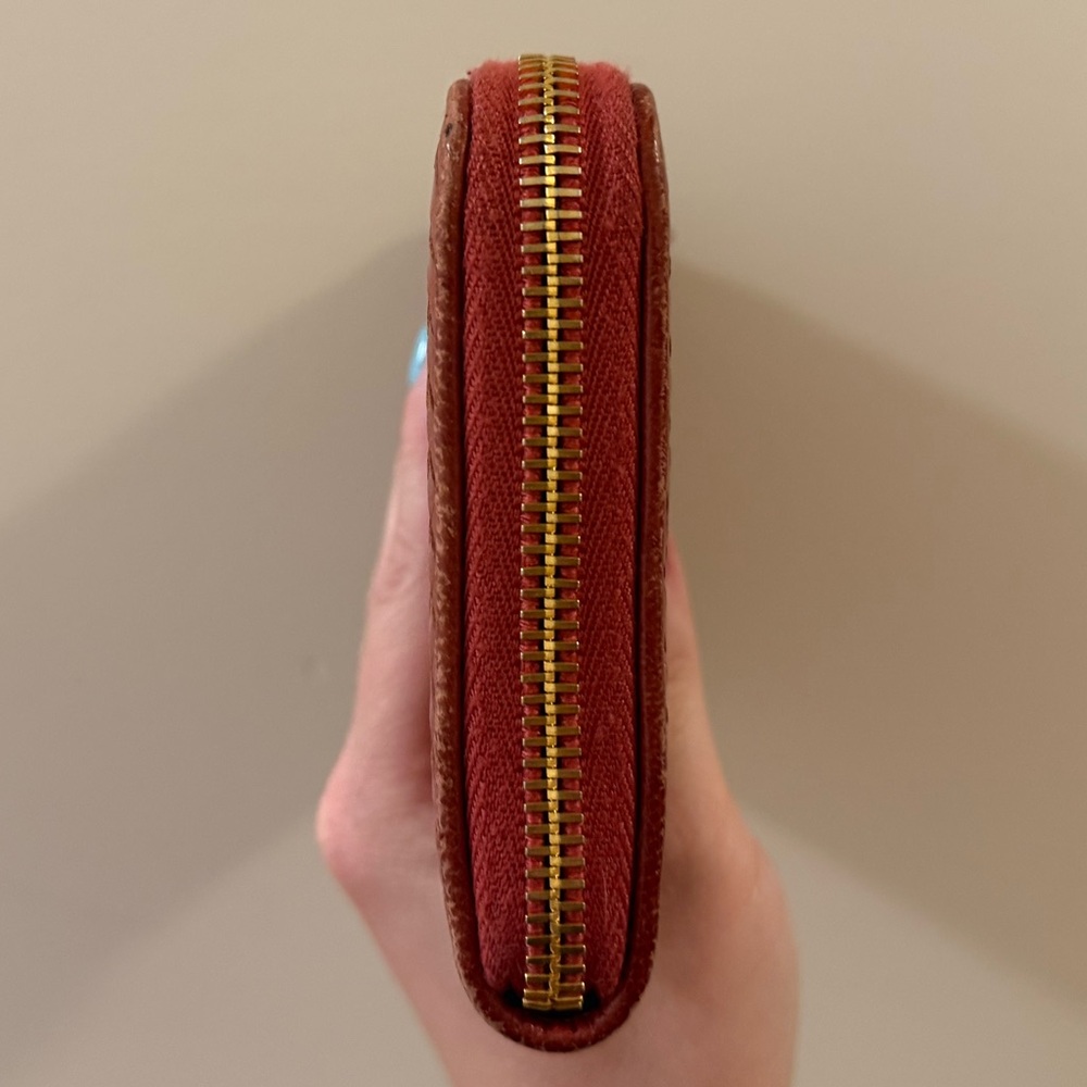 *Rare* Prada Dark Pink - Woven Leather Zippy Wallet - Picture 6 of 10